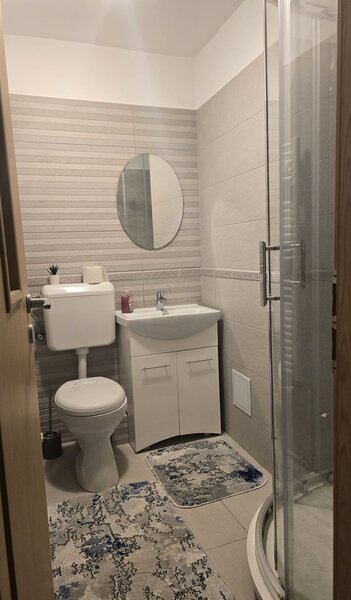 Crangasi, apartament cu 4 camere la 3 min. distanta de Metrou Crangasi.