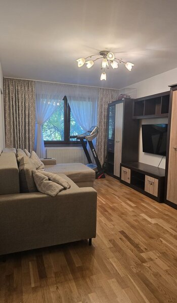 Crangasi, apartament cu 4 camere la 3 min. distanta de Metrou Crangasi.
